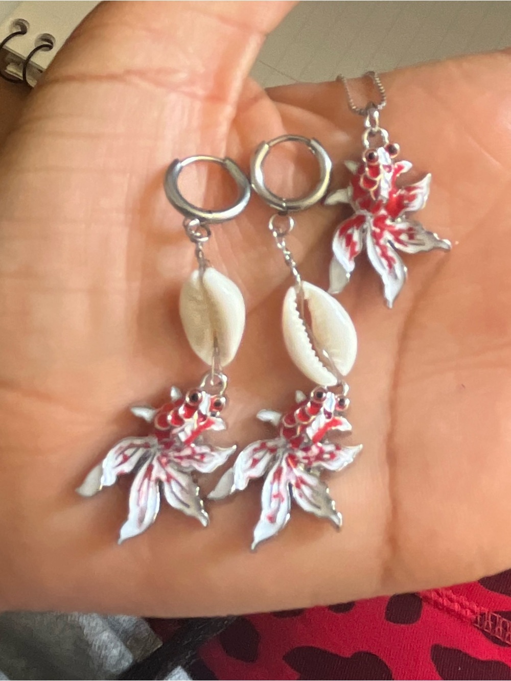 Set necklace and Earrings red fish